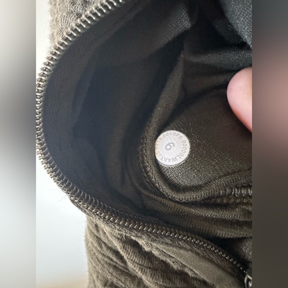 Lululemon On Repeat Bomber Jakcet - Picture 4 of 7